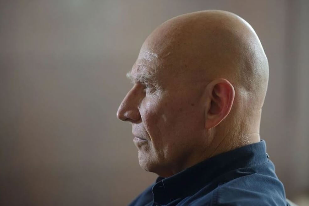 "Los indígenas de la Amazonía están en riesgo de genocidio": Sebastião Salgado