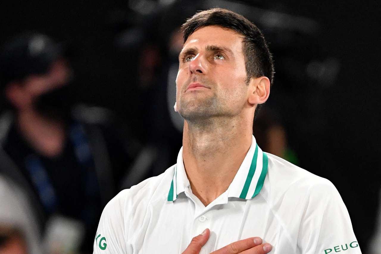 Juez ordena liberación de Djokovic en Australia