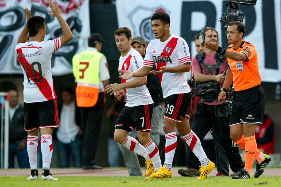 River Plate volvió al triunfo en Argentina con gol de Teófilo Gutiérrez
