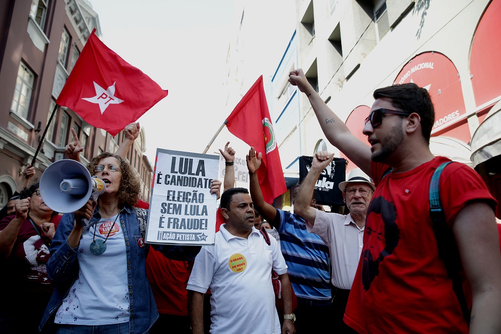 Lula sigue buscando la presidencia de Brasil tras cumplir 100 días en la cárcel