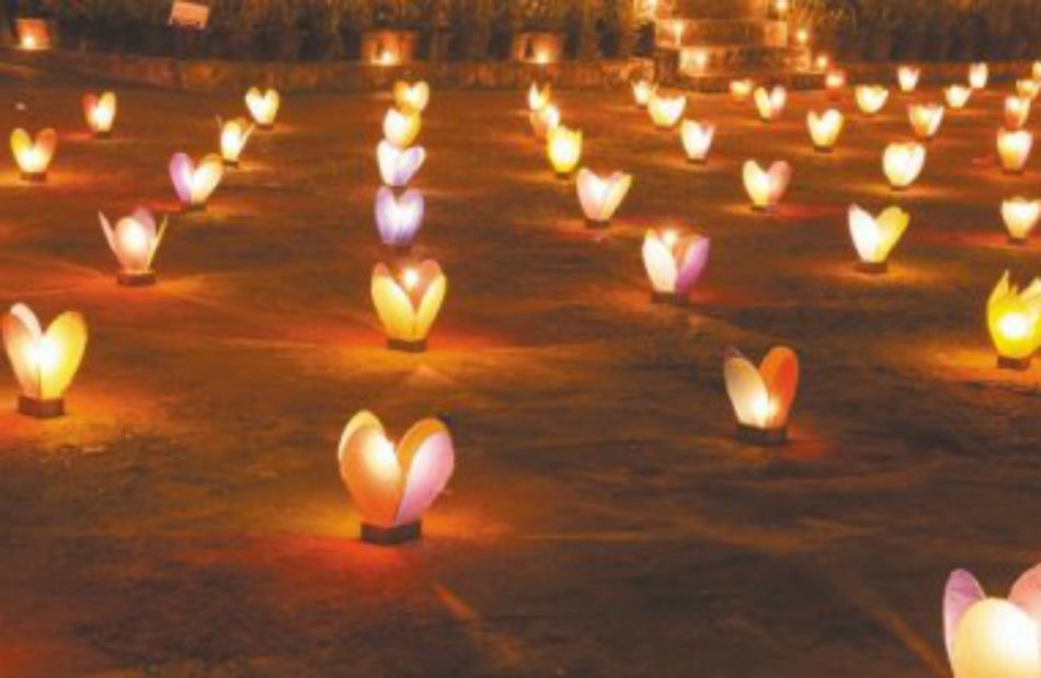  El alumbrado navideño de Cartagena, en el centro histórico y los barrios de la ciudad, se encenderá oficialmente hoy. / iStock