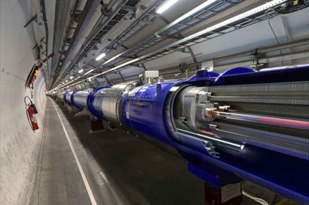 Científicos crean un “pequeño Big Bang” y logran recrear la materia primordial del universo