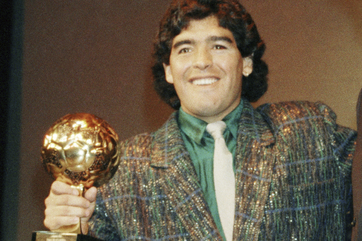 Esta es la fecha de la subasta del Balón de Oro mundialista de Maradona