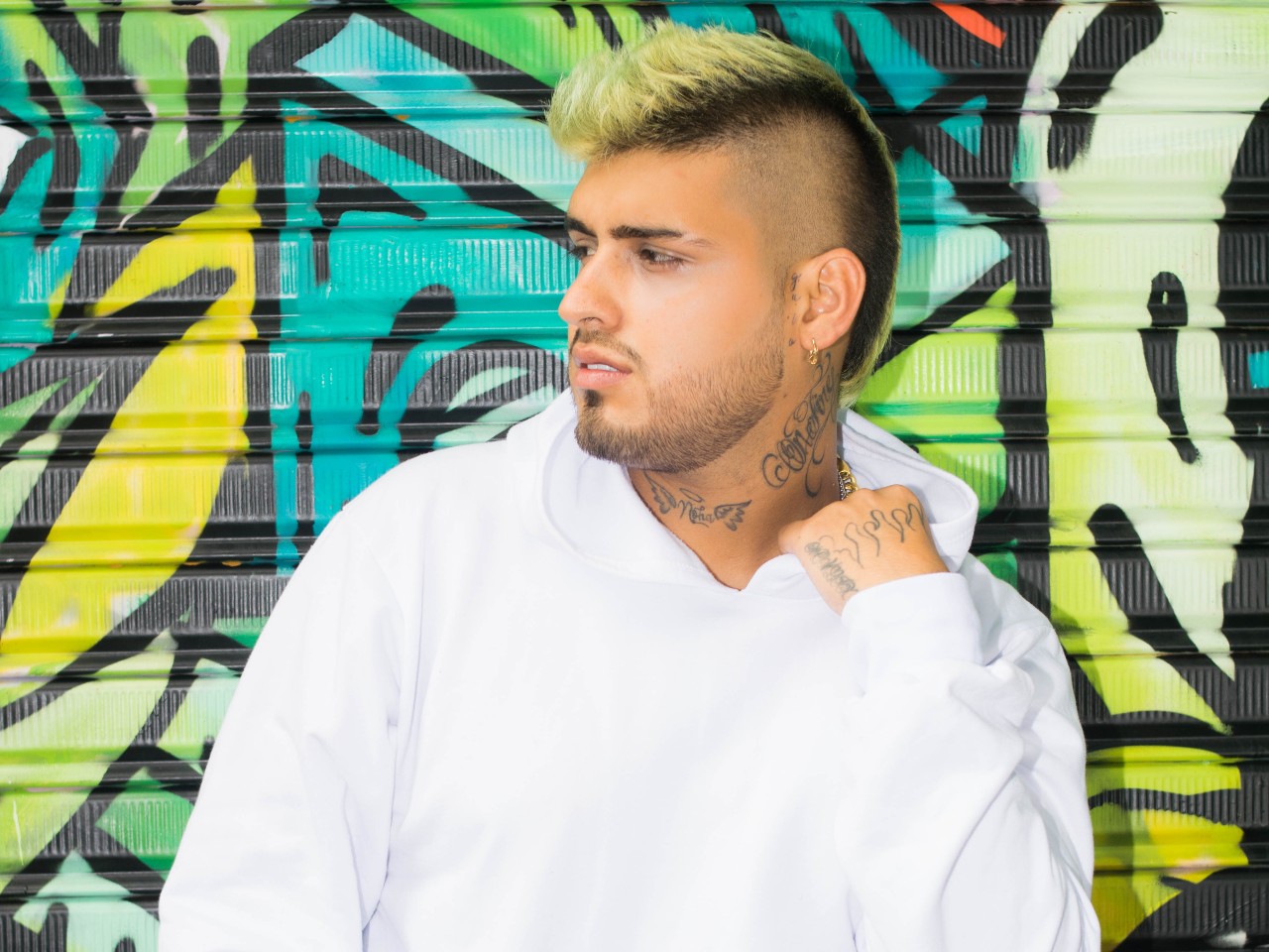Ditto On Fire presenta su sencillo debut, “Sagitario”