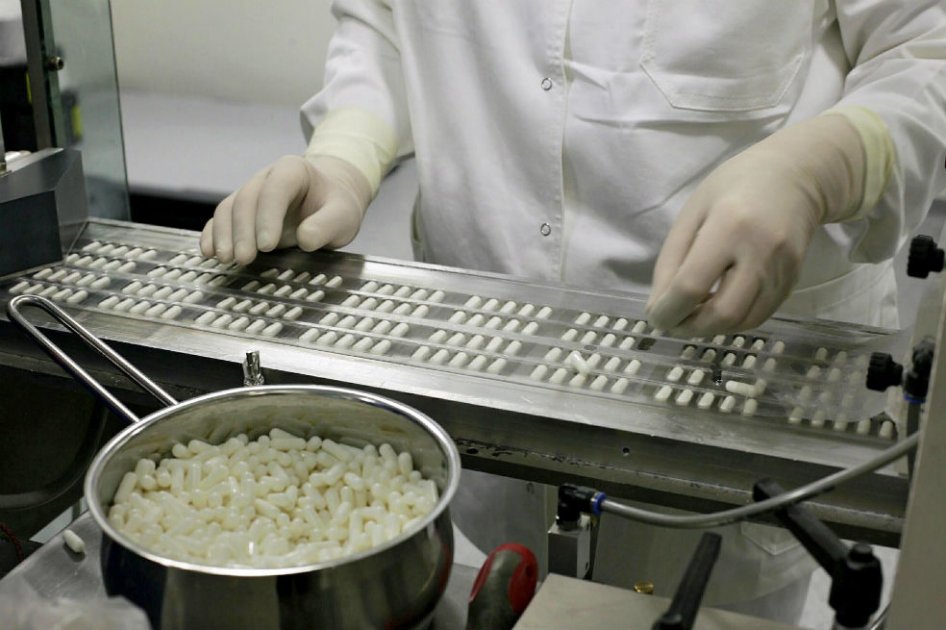 la producción de meldonium, que ha sido incluido este año en la lista de sustancias prohibidas dentro del tenis por considerar que incrementa el rendimiento físico y mental. Foto: AFP