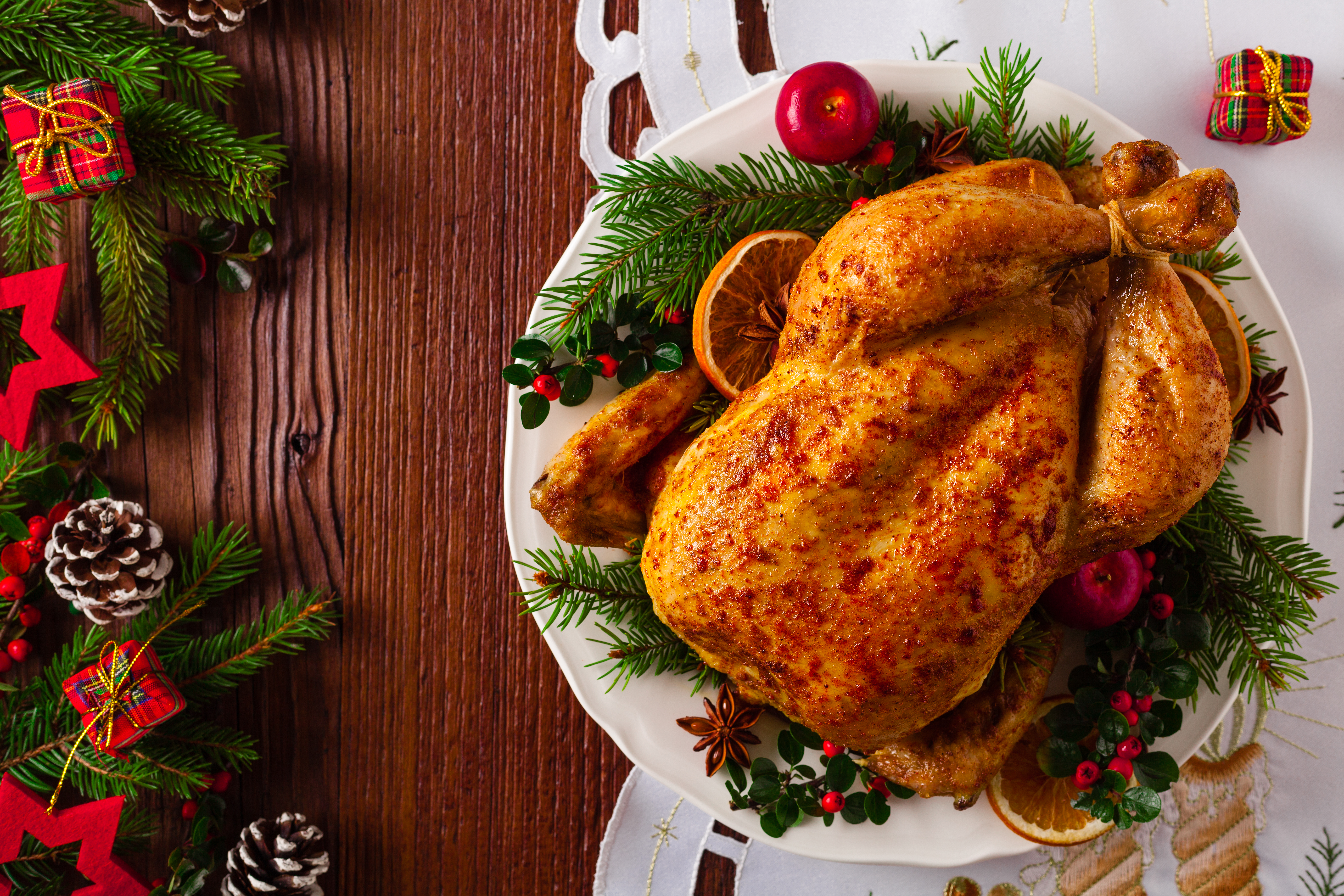 Pollo relleno al horno: paso a paso para que se cocine perfectamente por dentro