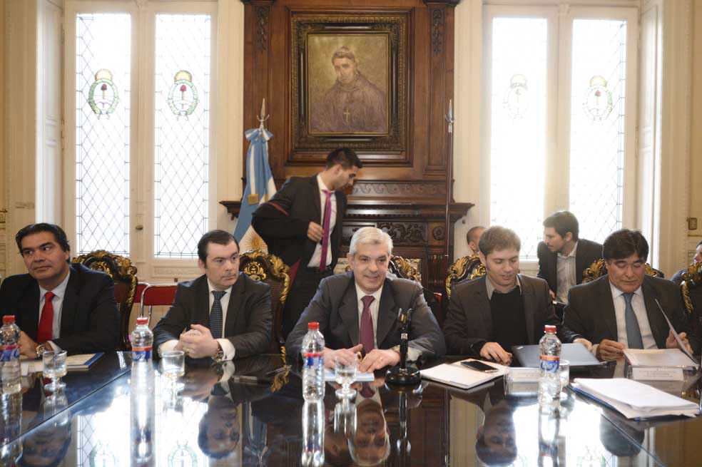Argentina camina por la cornisa