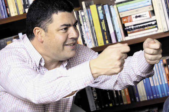 Entrevista con Gustavo Gómez, el periodista del año