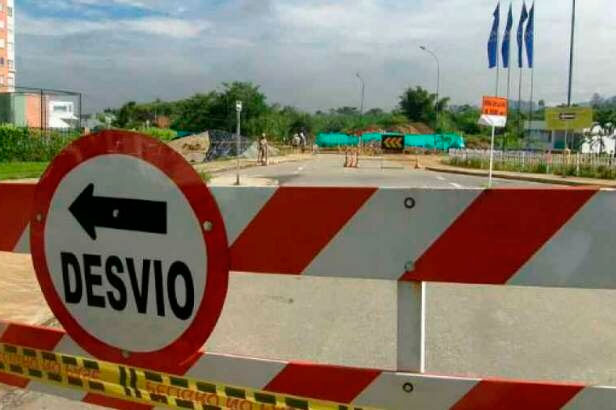 Avenida Villas tendrá restricción vehicular durante un mes por obras