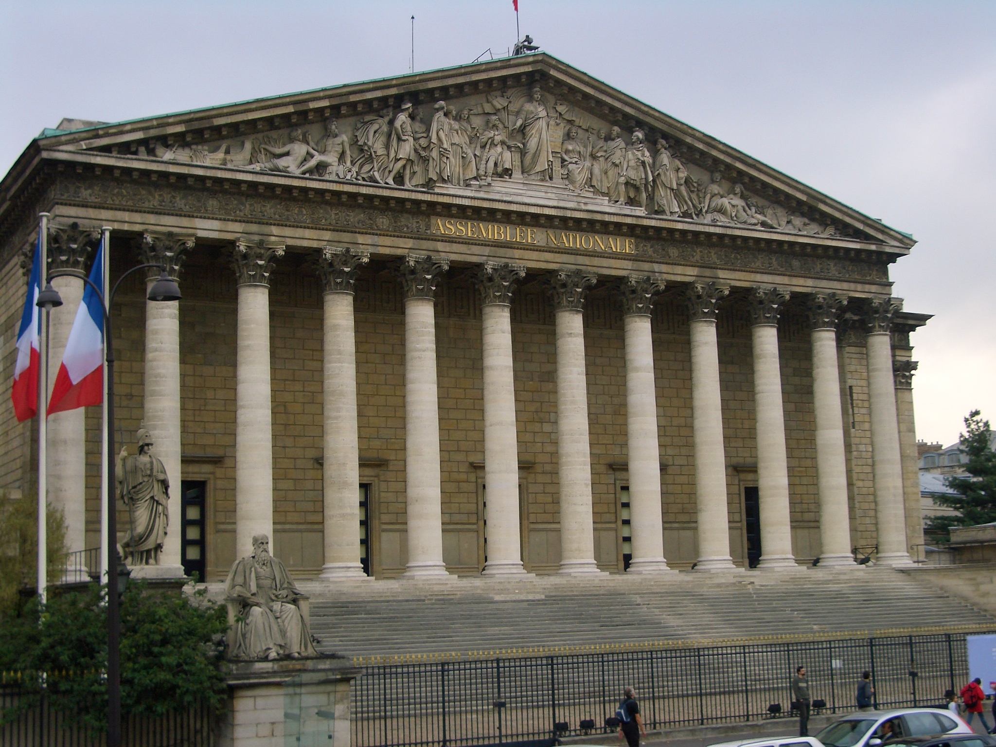 Miles de obras de arte estatales desaparecidas en las instituciones francesas