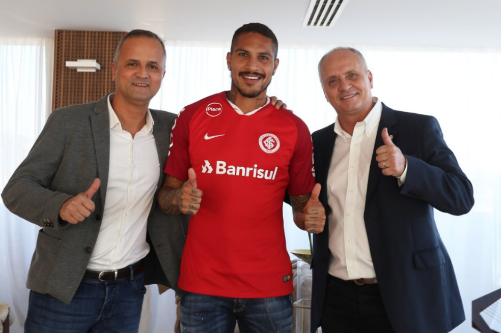 Paolo Guerrero tiene nuevo equipo en Brasil