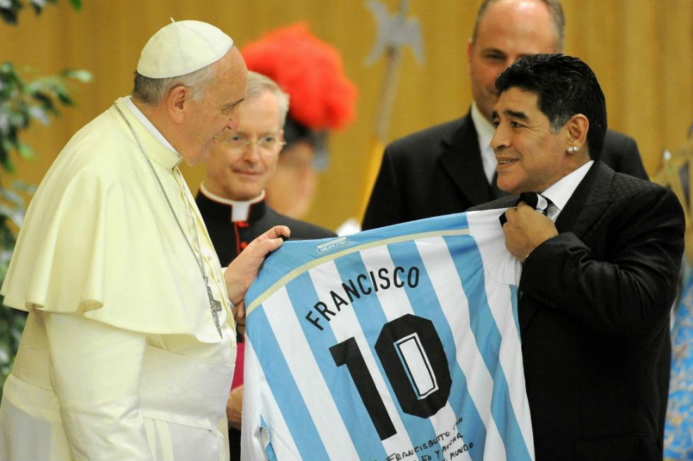 “El argentino que jugó para el mundo”: el conmovedor video para el papa Francisco