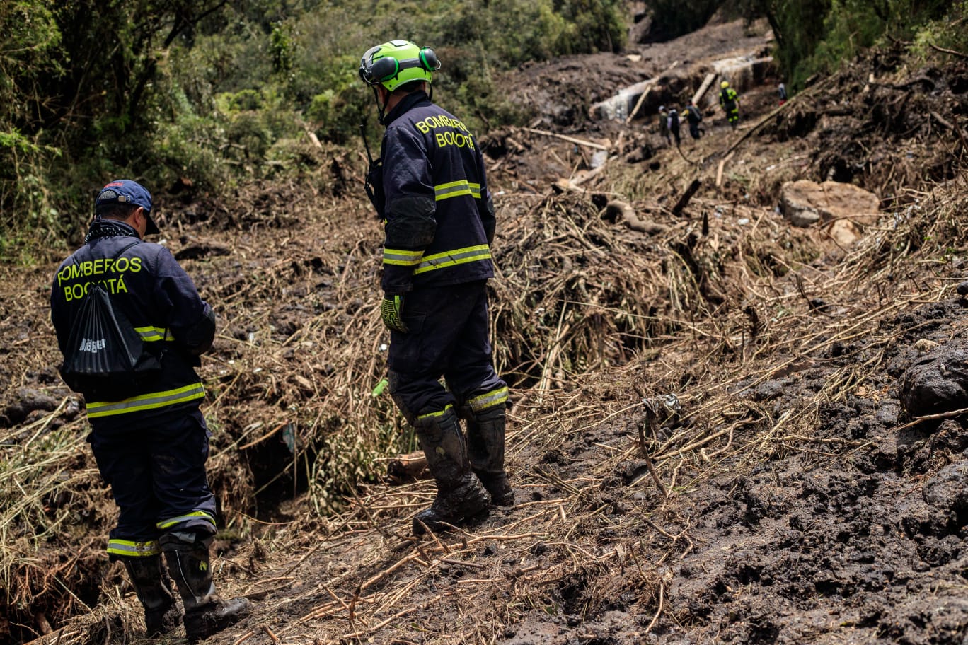 Organismos de socorro trabajan este 14 de noviembre en la zona de Arboreto, en La Calera, para tratar de encontrar a una persona reportada como desaparecida.
