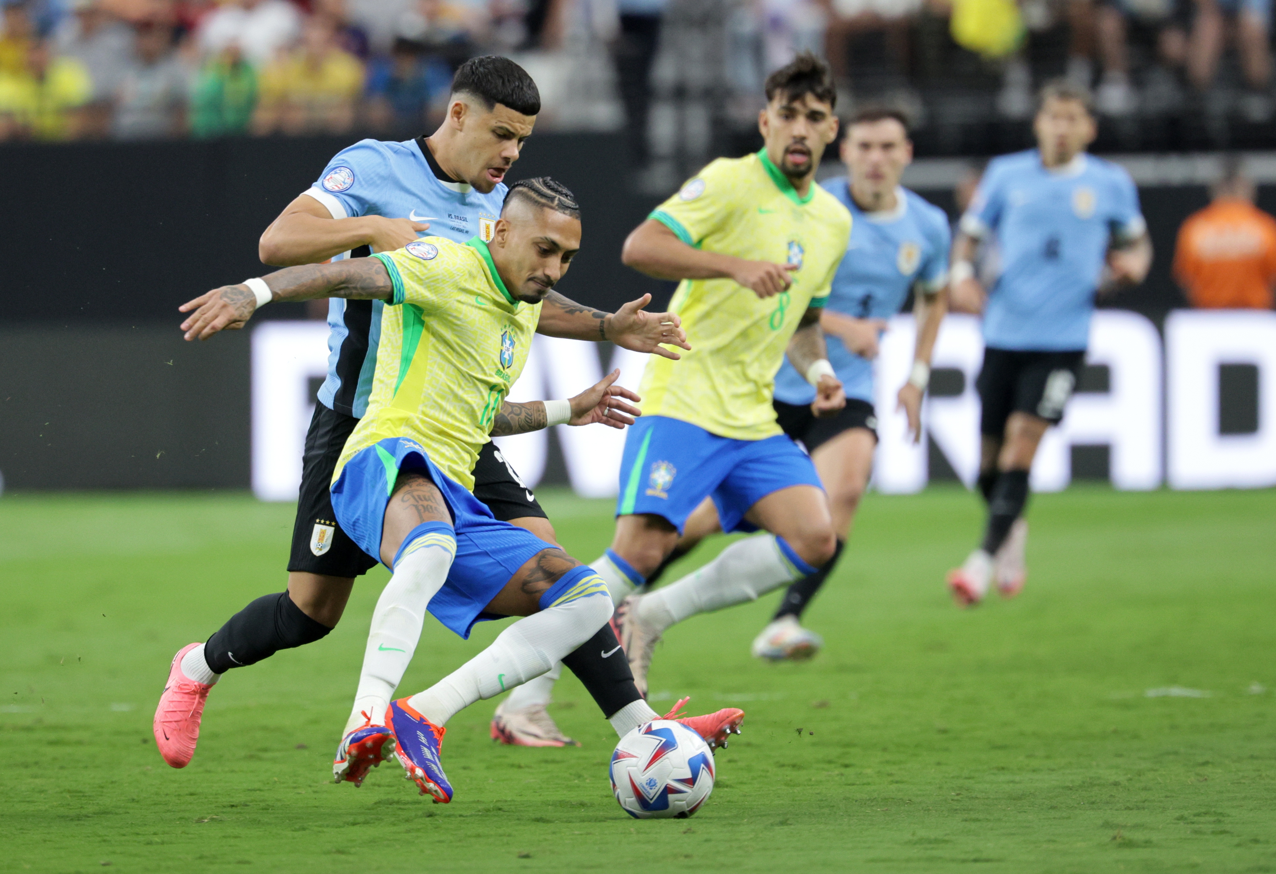 Uruguay eliminó a Brasil y será rival de Colombia en semifinales