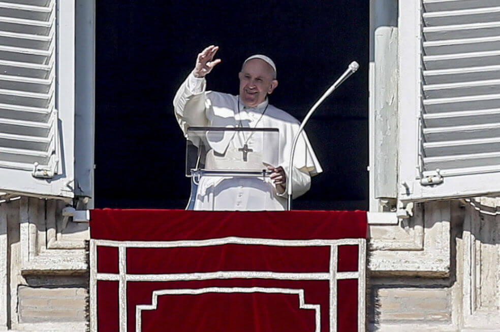 Papa pide «diálogo y autocontrol» ante la «terrible» tensión del mundo