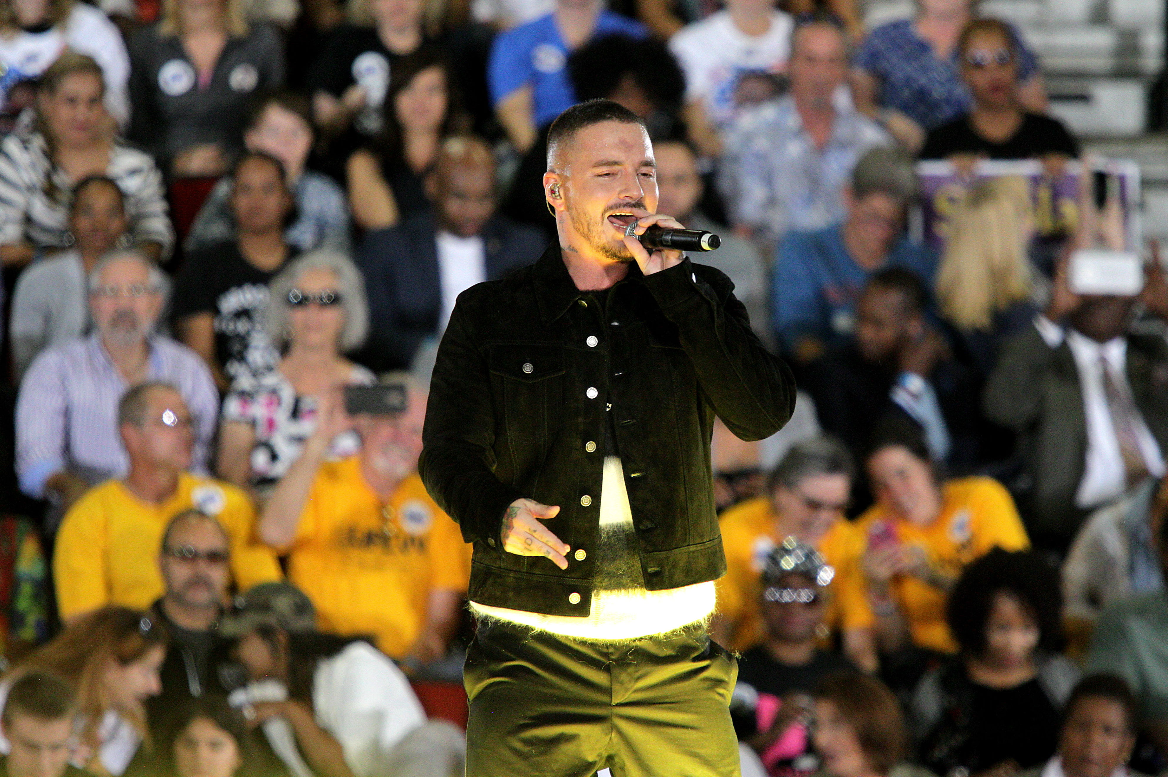 J Balvin se presentó en evento político liderado por Barack Obama