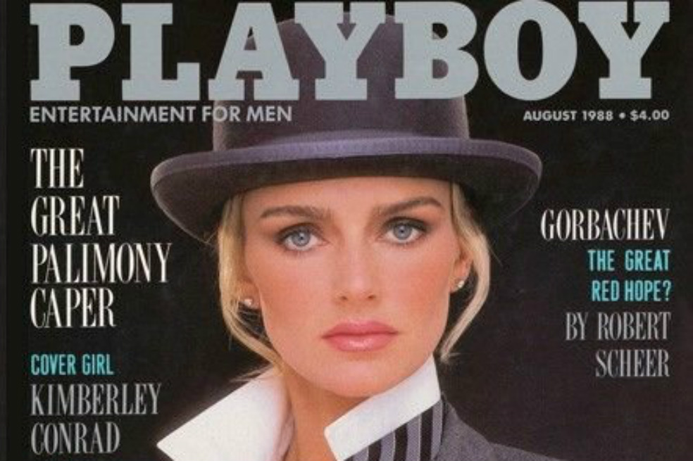 En 1989 Hefner se volvió a casar esta vez con la "conejita" Playboy de ese año, Kimberley Conrad, 36 años más joven que él, con la que tuvo otros dos hijos y de la que se separó en 1998.