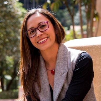 Juliana Castellanos, docente de planta y directora de la Unidad de Investigación Periodística del Poli.