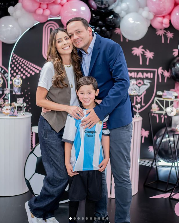 Hijo de Carolina Soto