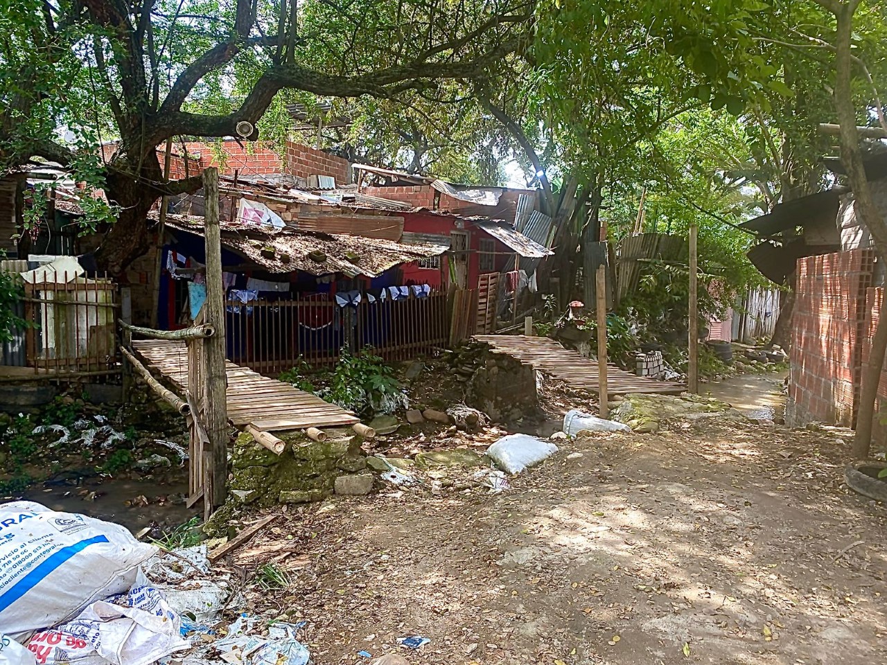Viviendas afectadas por inundaciones.