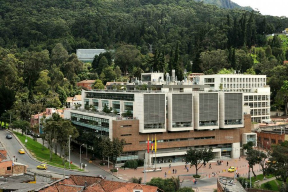 Estudiantes de la U. los Andes protestan contra matrícula astronómica que supera los $16 millones
