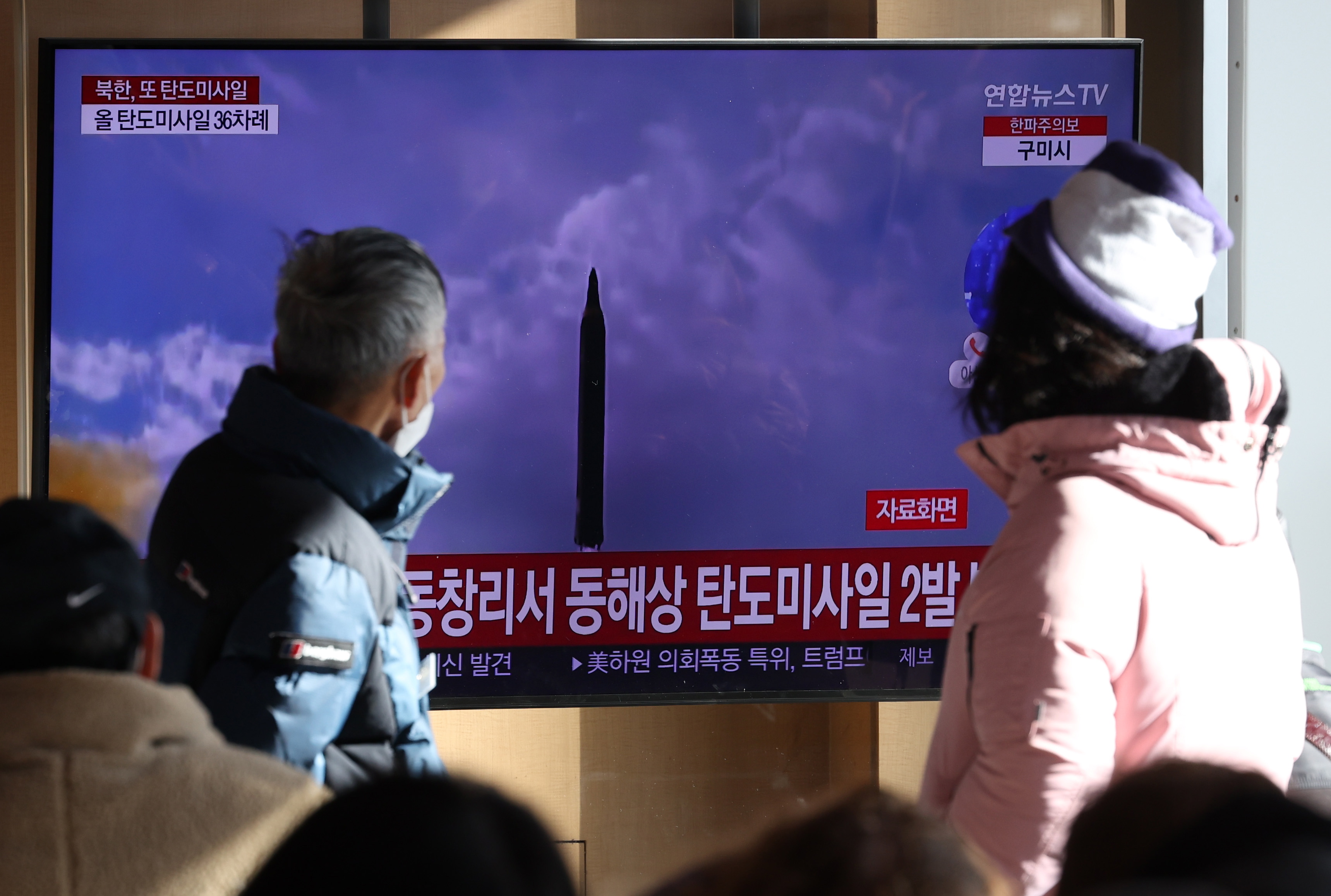 Corea del Norte disparó dos misiles balísticos, aumentando las tensiones con el Sur