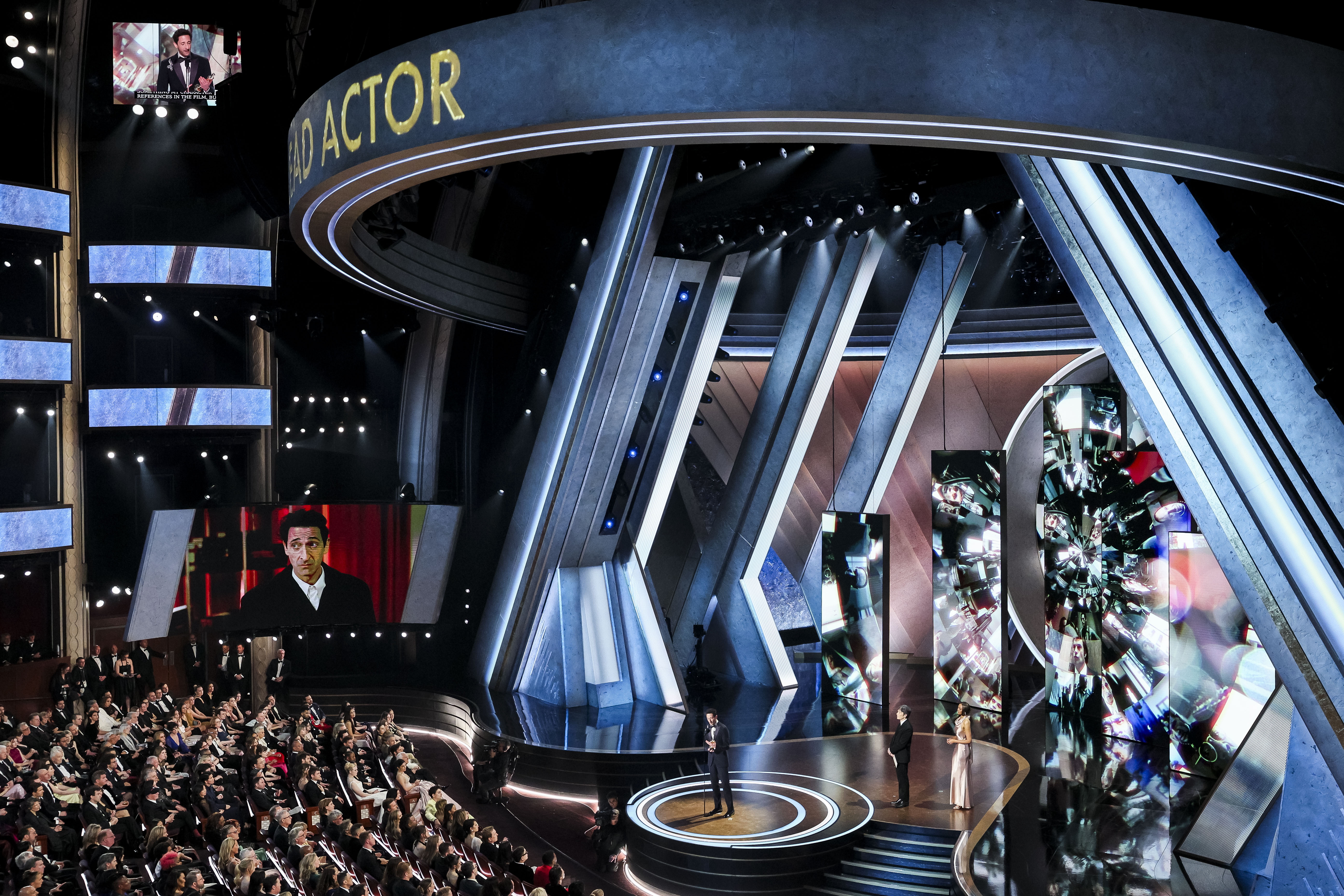 LOS ANGELES (United States), 03/03/2025.- Adrien Brody accepts the Oscar for Best Performance By An Actor In A Leading Role for ‘The Brutalist’ during the 97th annual Academy Awards ceremony at the Dolby Theatre in the Hollywood neighborhood of Los Angeles, California, USA, 02 March 2025. EFE/EPA/ALLISON DINNER