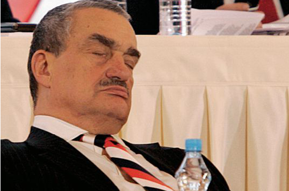 Ministro duerme durante discurso del presidente de República Checa