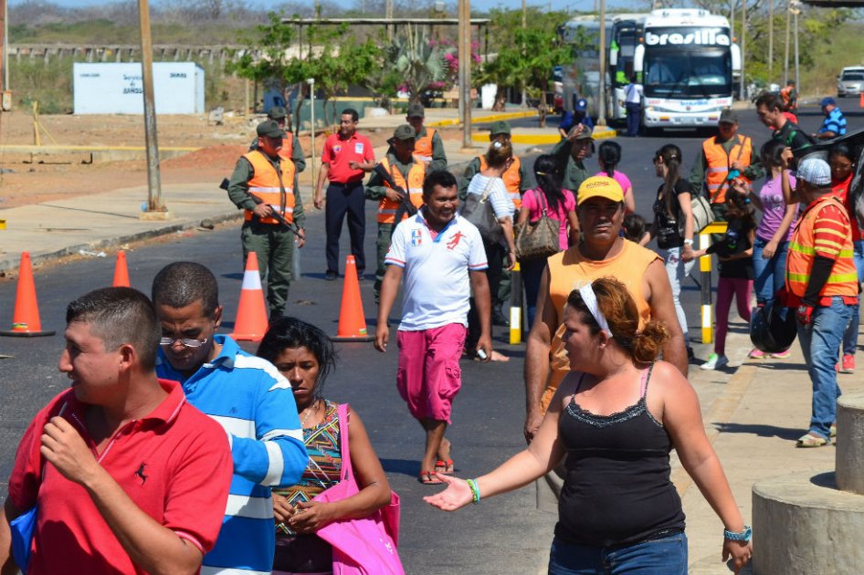 Defensores iberoamericanos piden diálogo entre Colombia y Venezuela para solucionar crisis
