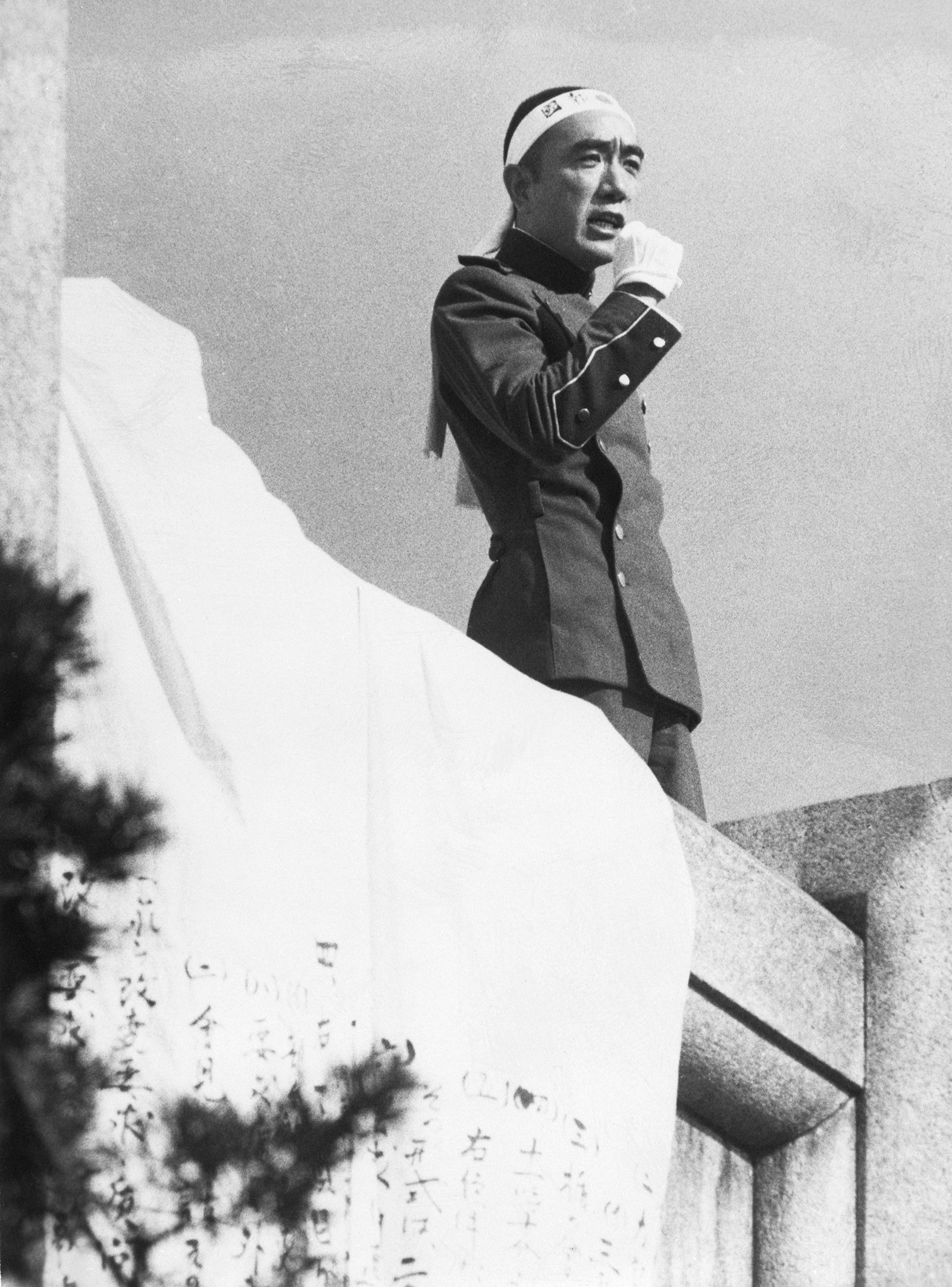 Yukio Mishima, de autor controvertido en Japón a figura emblemática en el mundo