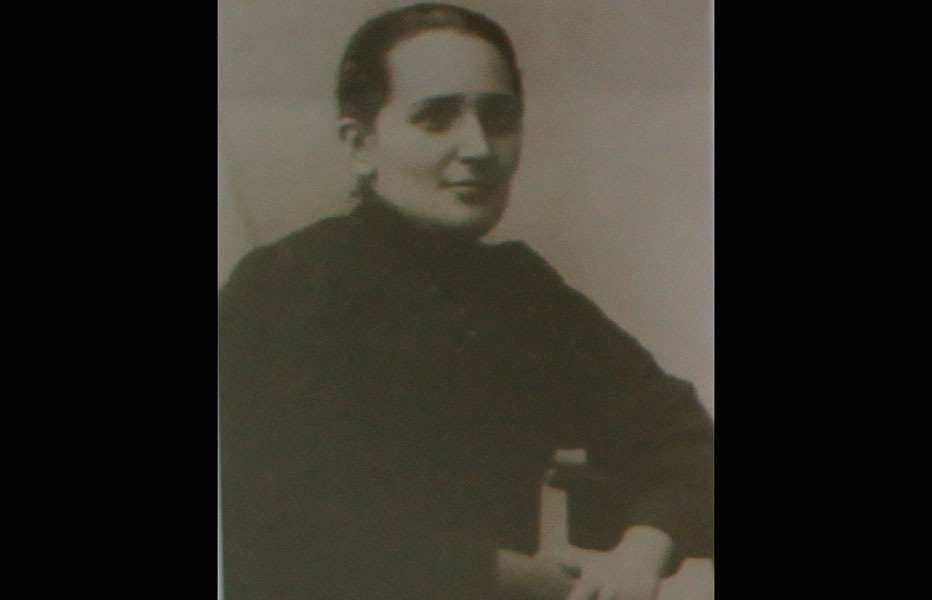 Doce momentos de la Santa Laura