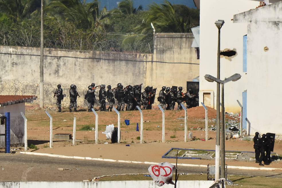 Prisiones, sigue la crisis en Brasil