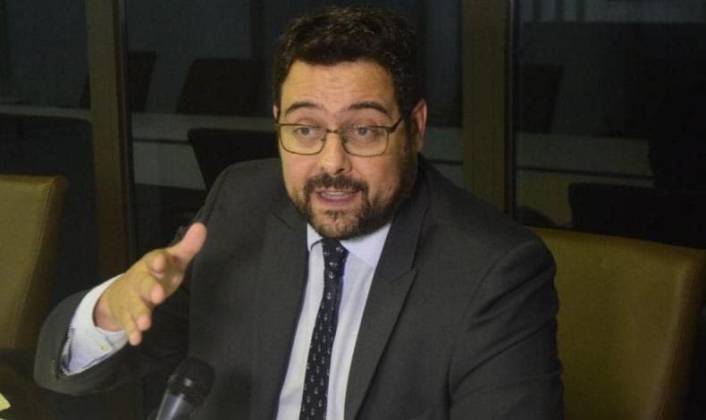 “Está bajando la calidad de la democracia”: experto sobre propaganda negativa