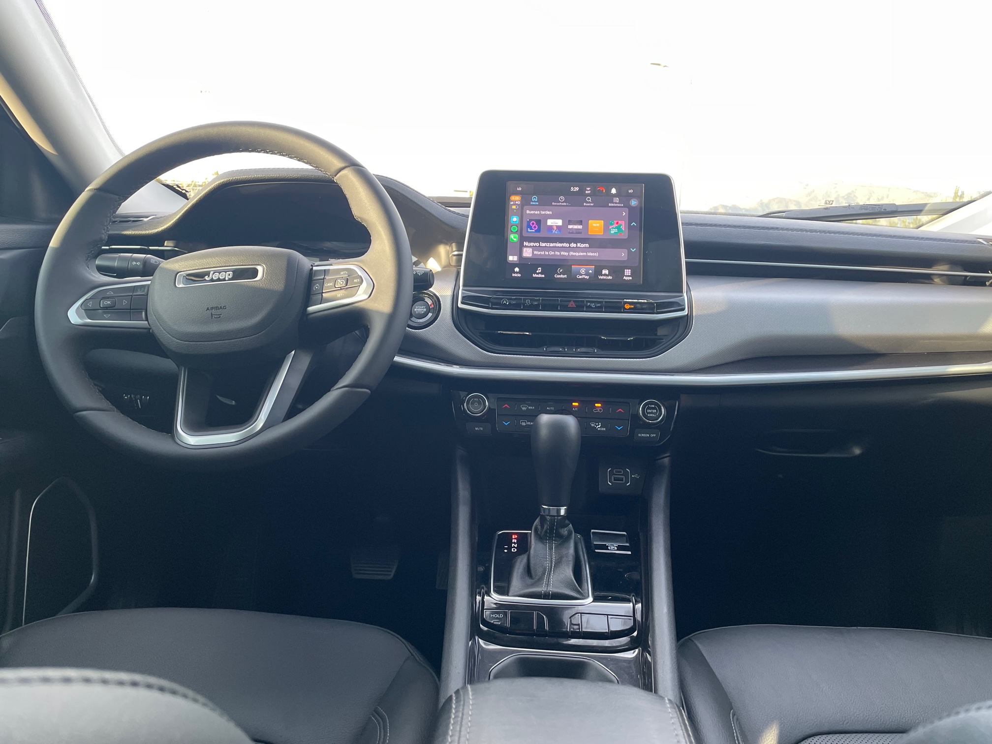 Jeep Compass.