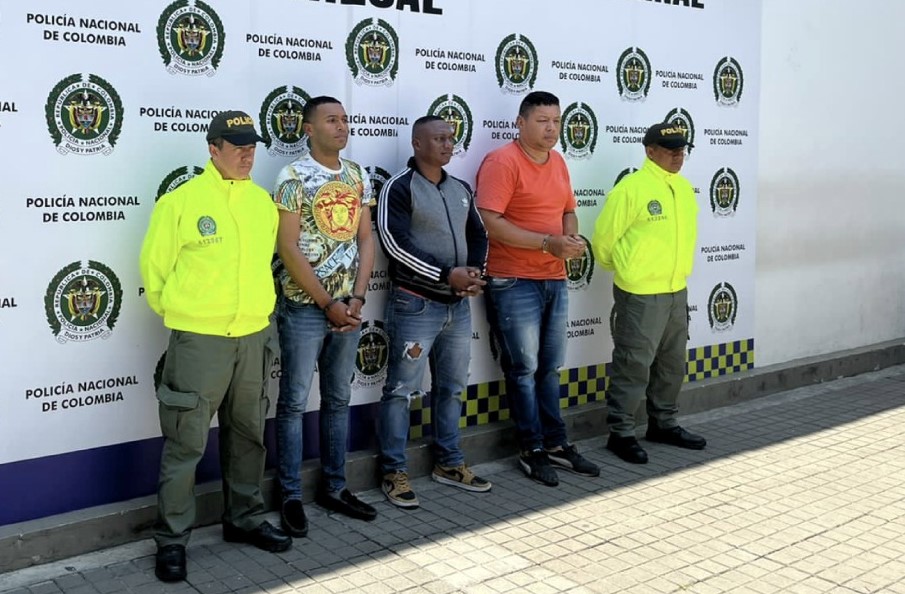 A la cárcel policías investigados por venta de armas a las disidencias en el Cauca