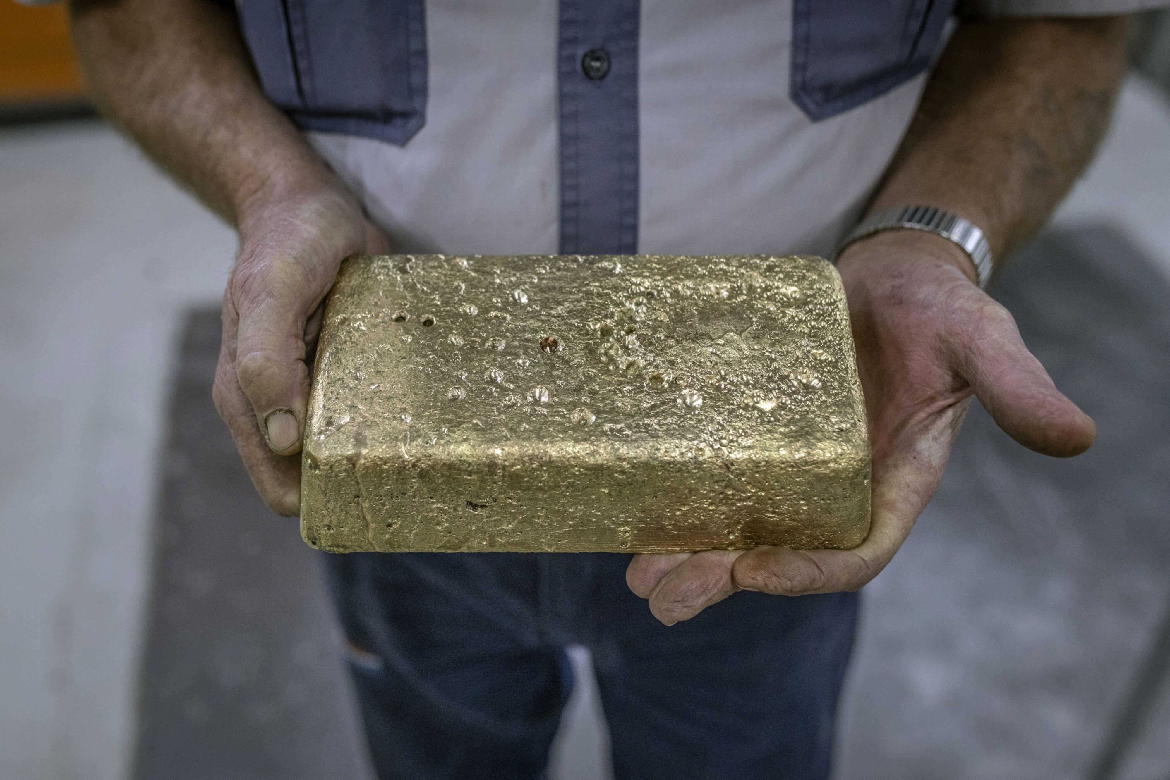 Participe en la subasta de joyas y metales preciosos que organiza la DIAN