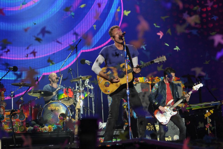 Concierto de Coldplay en Bogotá, una explosión de colores
