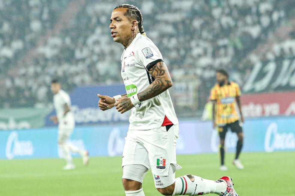 Dayro Moreno hizo historia en el Clásico Cafetero e igualó el récord de Falcao