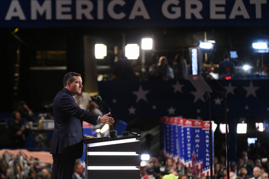 Ted Cruz se niega a respaldar a Donald Trump y recibe abucheos de republicanos