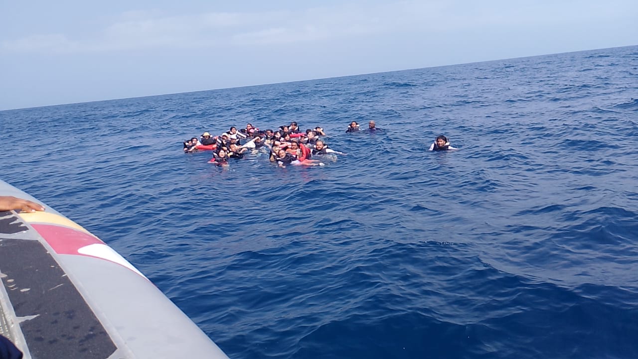 Una lancha con cerca de 40 personas naufragó en Islas del Rosario, Cartagena
