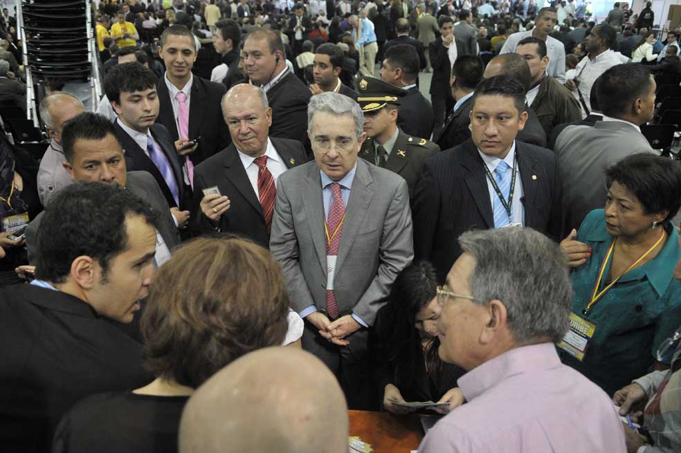 El uribismo contra el Gobierno