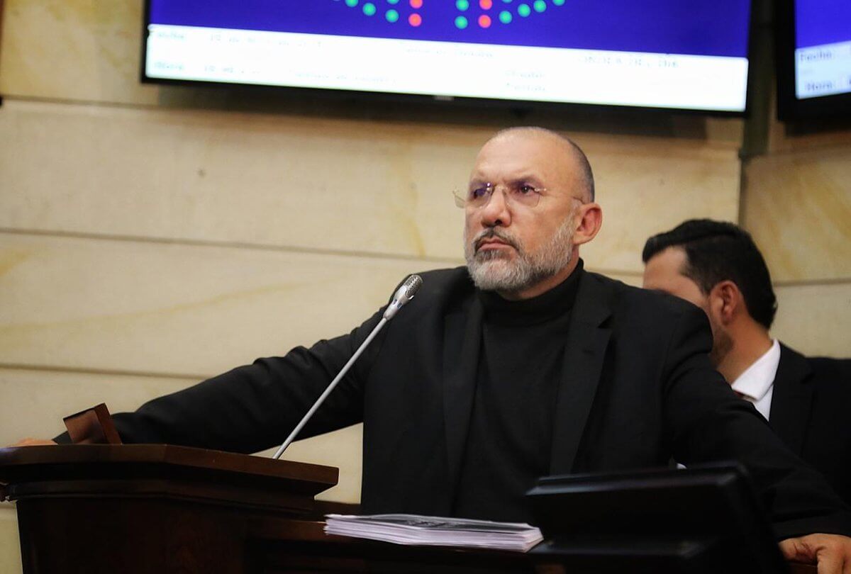 Acusan a Mindefensa de ocultar muerte de siete menores en bombardeo