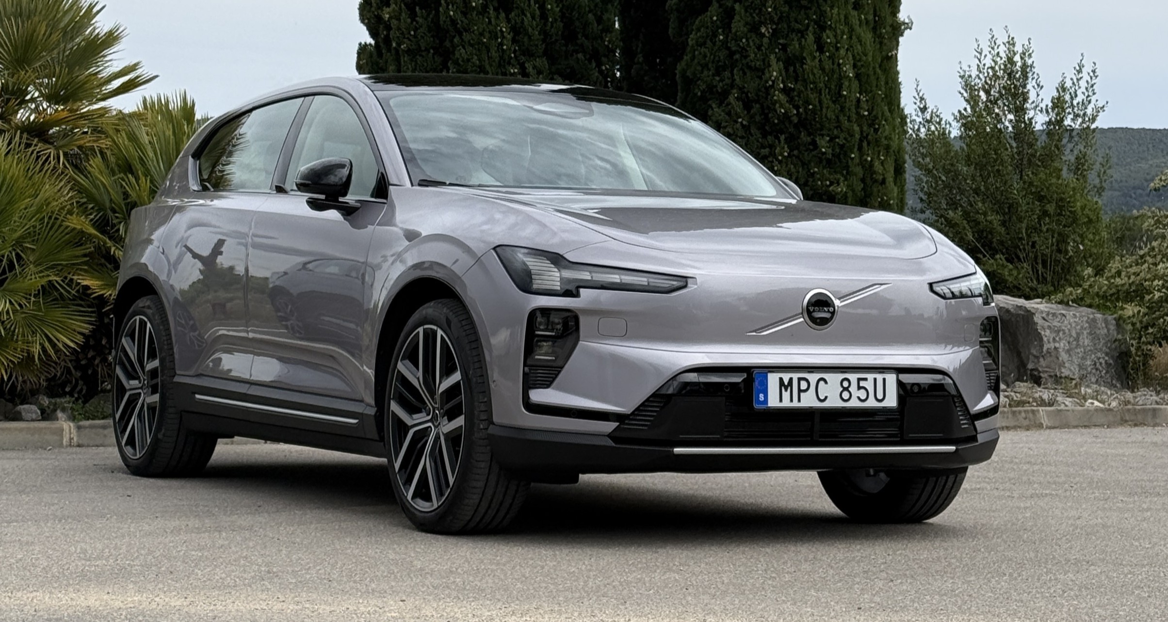 Volvo EX60: estrena plataforma, IA conversacional y hasta 980 km de autonomía