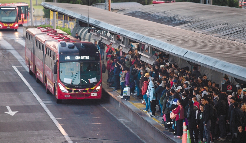 Transporte masivo: sin apoyo para tapar el déficit