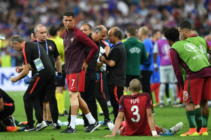 «La actitud de Cristiano Ronaldo en la final de la Euro no aportó nada»: Mourinho