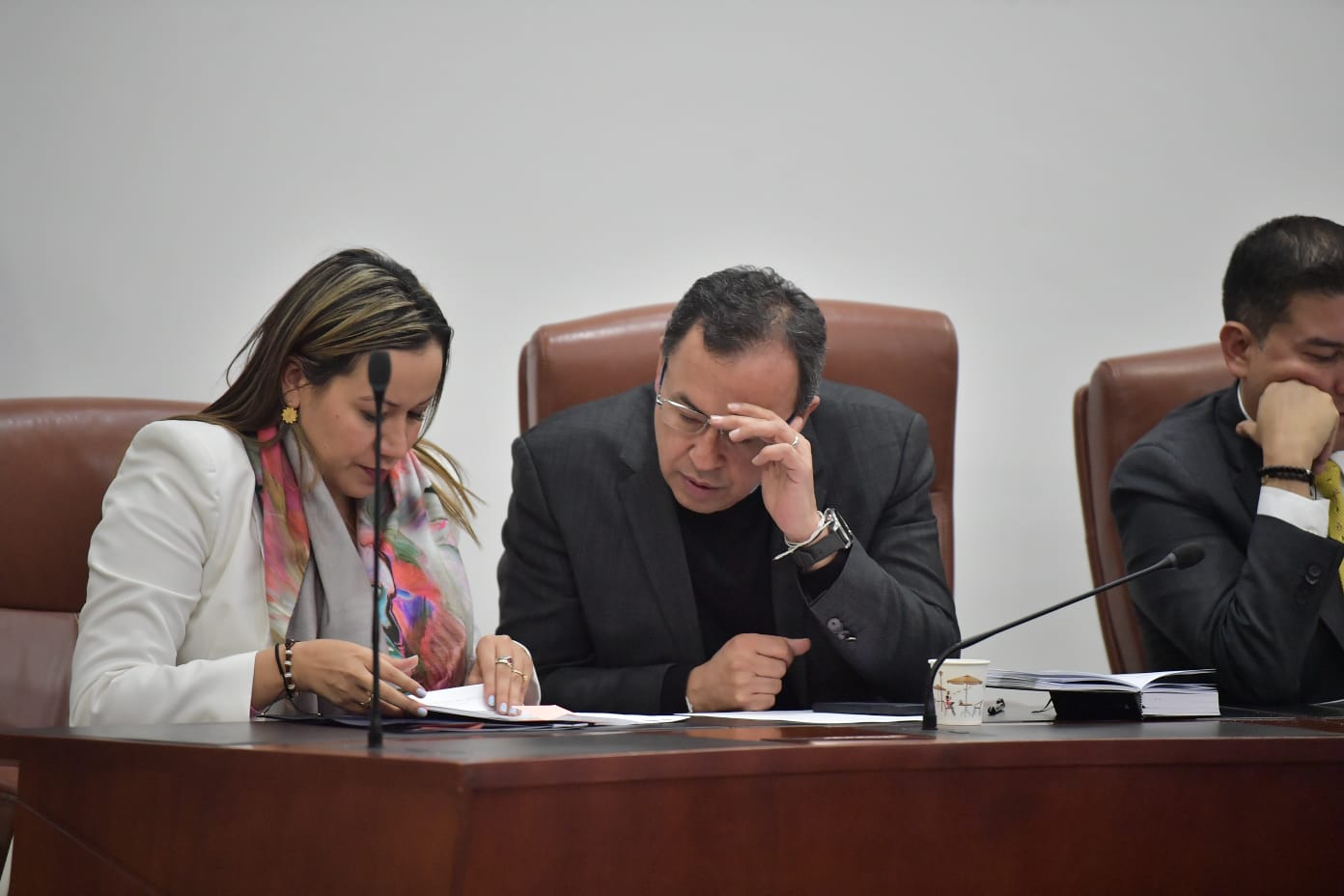 Ministra de Salud, Carolina Corcho, y el ministro de Interior, Alfonso Prada.