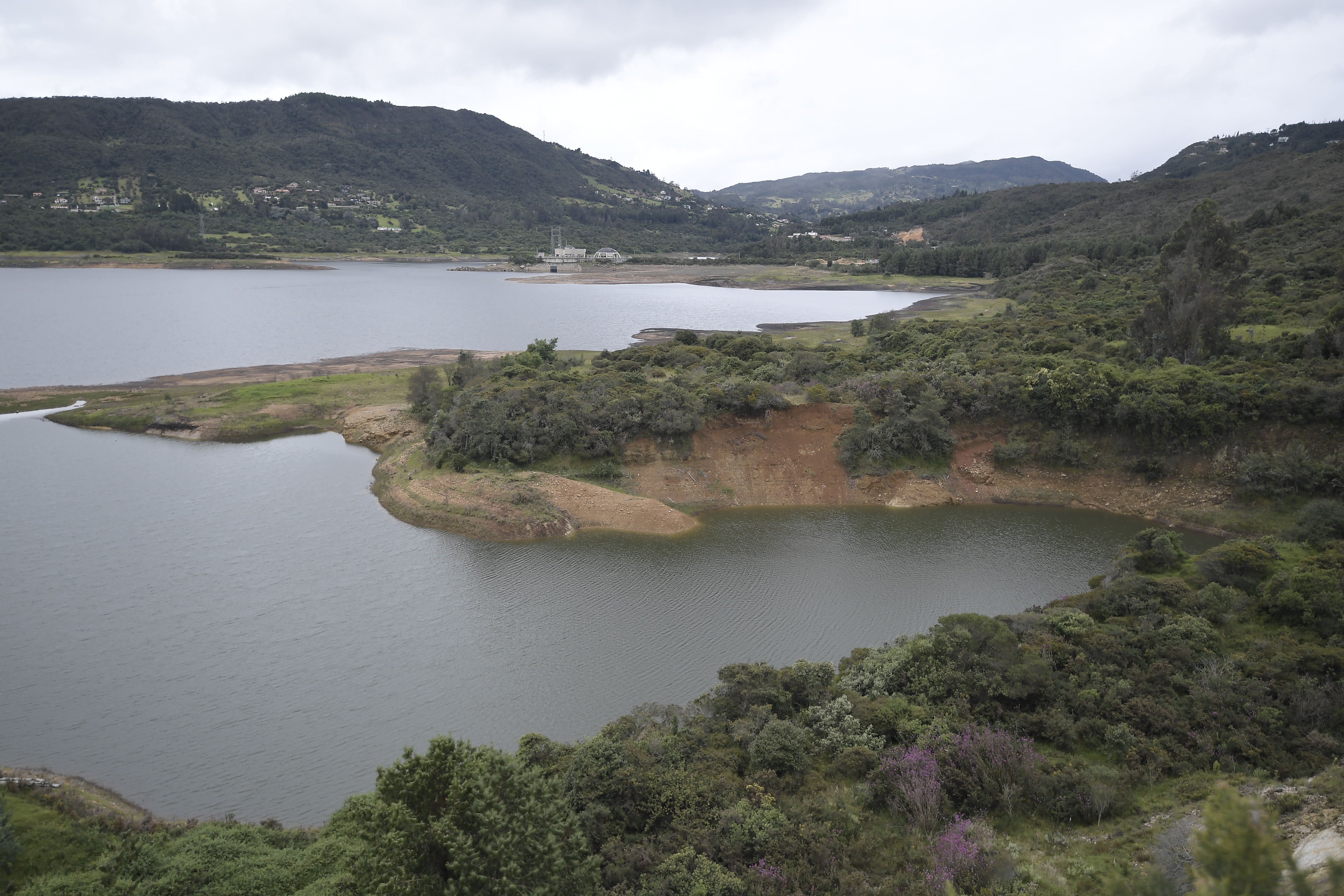 Posible fenómeno de El Niño en el segundo semestre pone en alerta al sector eléctrico