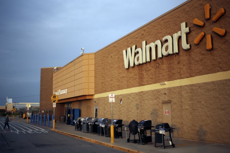 Siete muertos deja tiroteo en supermercado Walmart en Estados Unidos