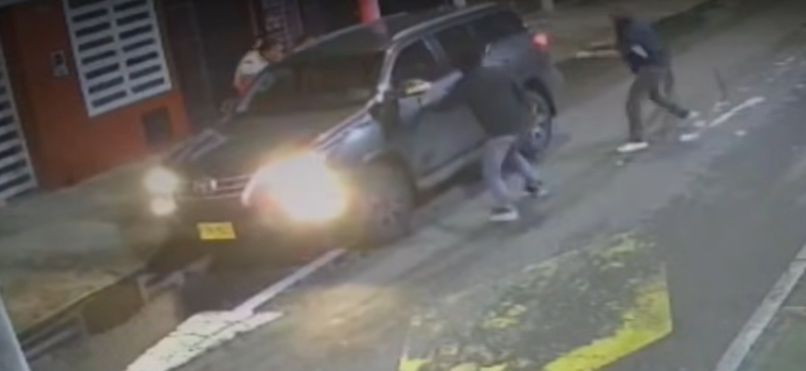 Ola de robos de carros en Bogotá: tres vehículos robados en una sola noche