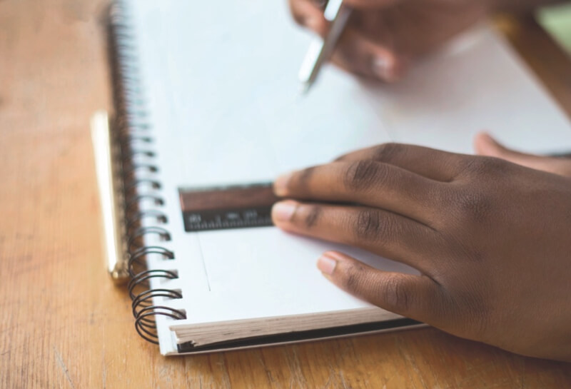La tarea:  buscar a los desescolarizados en Bogotá
